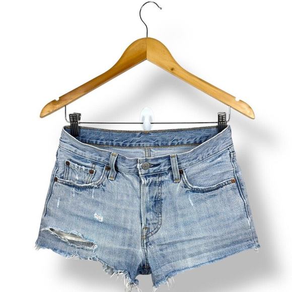 Levi's 501 Women's Light Wash Denim Cut Off High Waisted Jeans Shorts size W25 - Picture 1 of 6